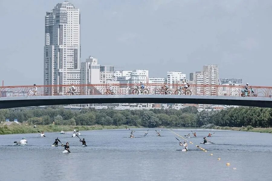 Гребной канал Крылатское. Бассейн Крылатское на гребном канале Москва. Гребной канал в Москве Крылатское. Пикник на гребном канале Крылатское. 23 канал москва