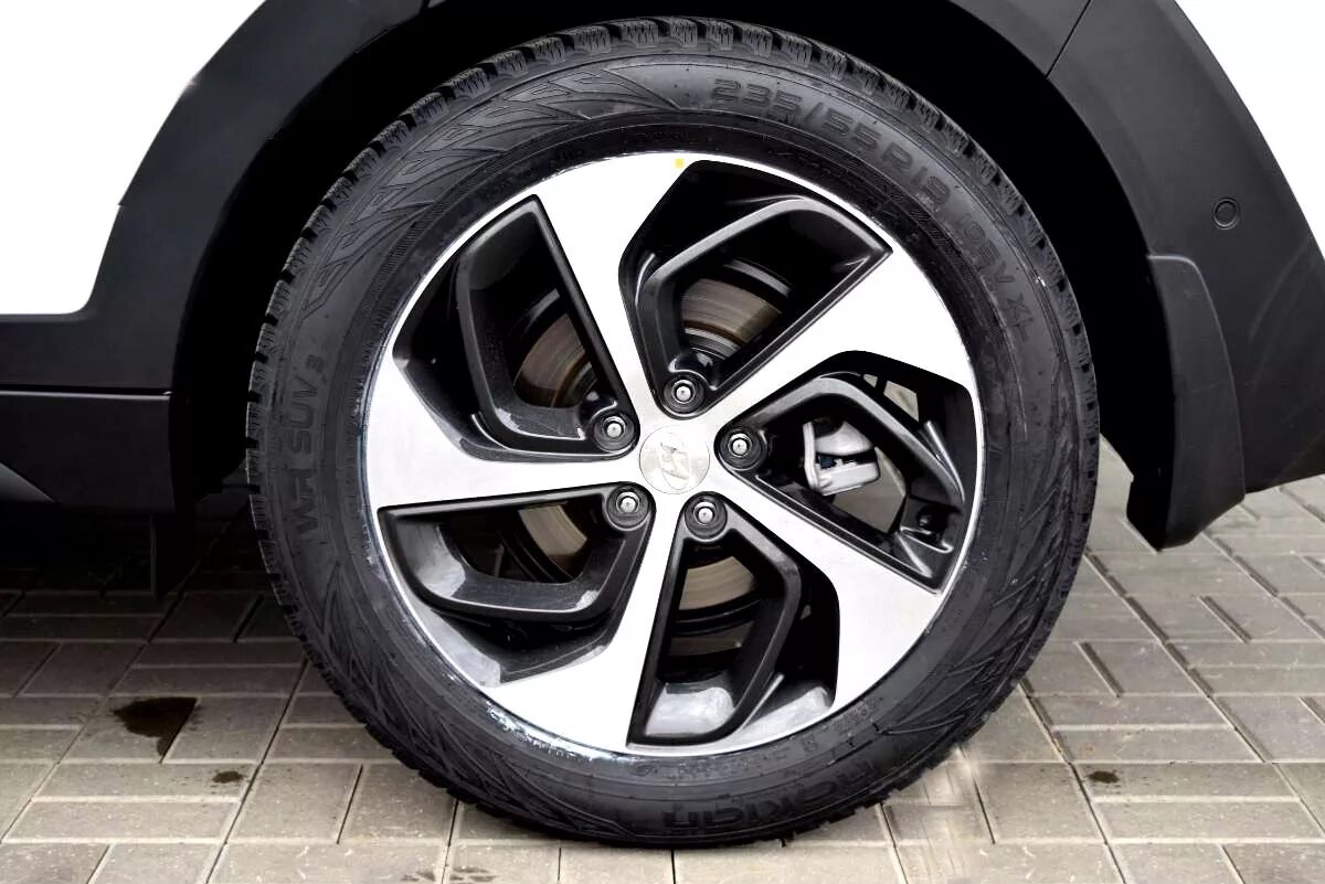 Диски хендай туксон 2008. Диски на хундай туксон 2018. Диски для hyundai tucson 2016 года. Hyundai creta r19. Колеса на хендай туссан.