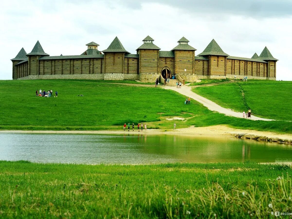 Три богатыря липецк. Кудыкина гора (сафари-парк). Три богатыря липецк. Парк кудыкина гора в липецкой области. Кудыкина гора липецкая область.