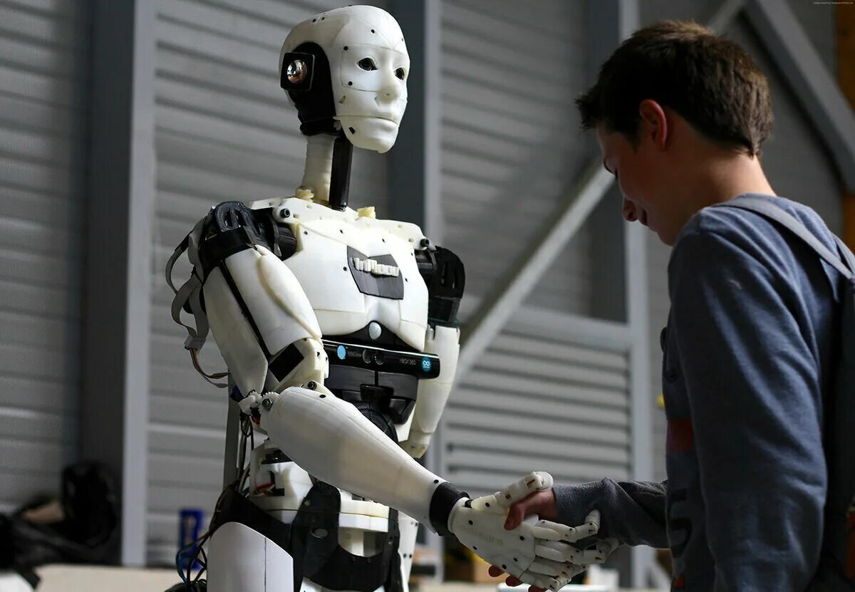 Робот. Современные роботы. Робо. Человекоподобный робот. Обычного человека сделают роботом