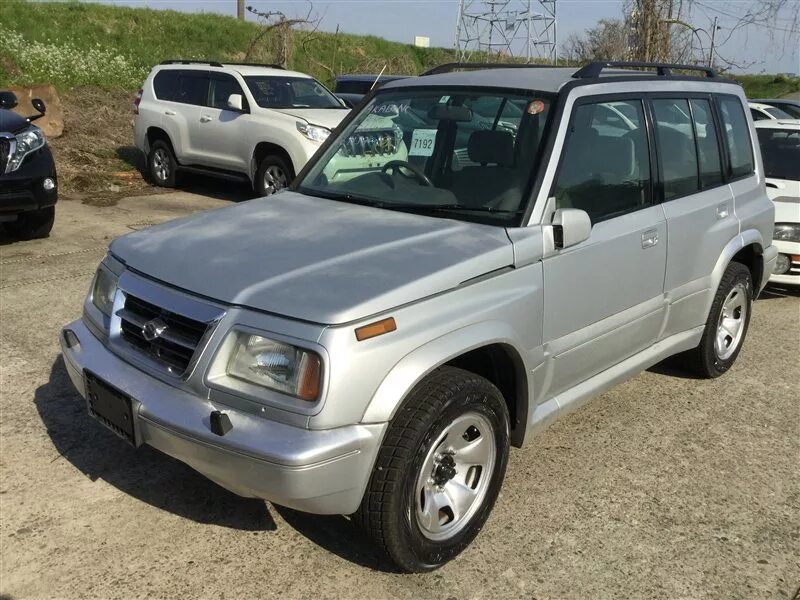 Сузуки эскудо 1997. Сузуки эскудо 1997 года. Suzuki Escudo, 1997 год. Td51w Escudo.