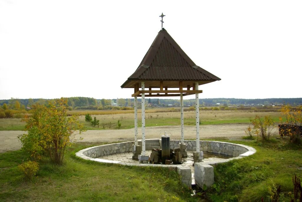 Савино вода. Савино храм Параскевы. Параскева пятница Савино Свердловская область. Храм Святой Параскевы Ямное. Святой источник Параскевы с.Бима.