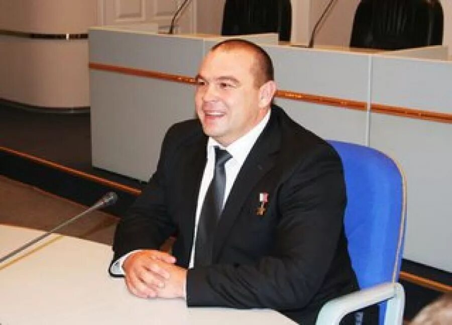 Глава Невинномысска Михаил Миненков выступит в прямом эфире радио "Серебряный до