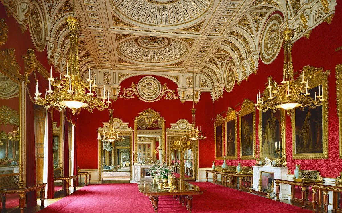 Белая гостиная Букингемского дворца. Букингемский дворец troneroom. Букингемский дворец интерьеры Королева. Букингемский дворец комнаты внутри.