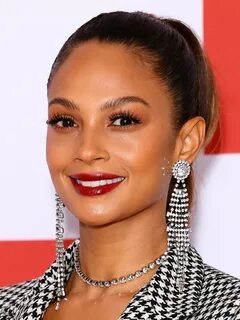 Қыздардың алғашқы жыныстық қатынасын онлайн көру