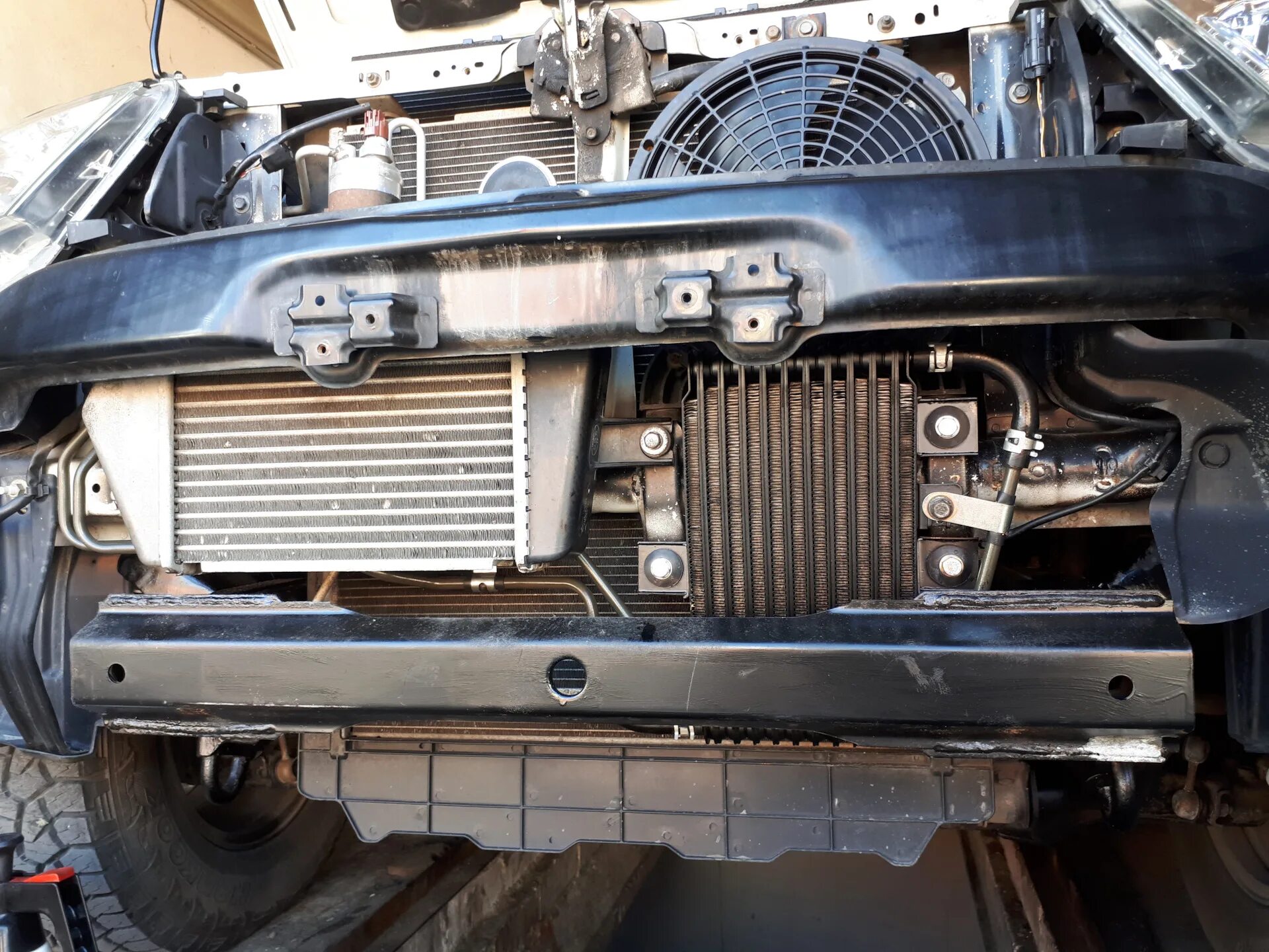 Паджеро спорт 2 дополнительный радиатор акпп. Радиатор акпп паджеро спорт 2. Радиатор акпп паджеро 2. Радиатор акпп pajero 2. Доп радиатор акпп паджеро спорт 2.