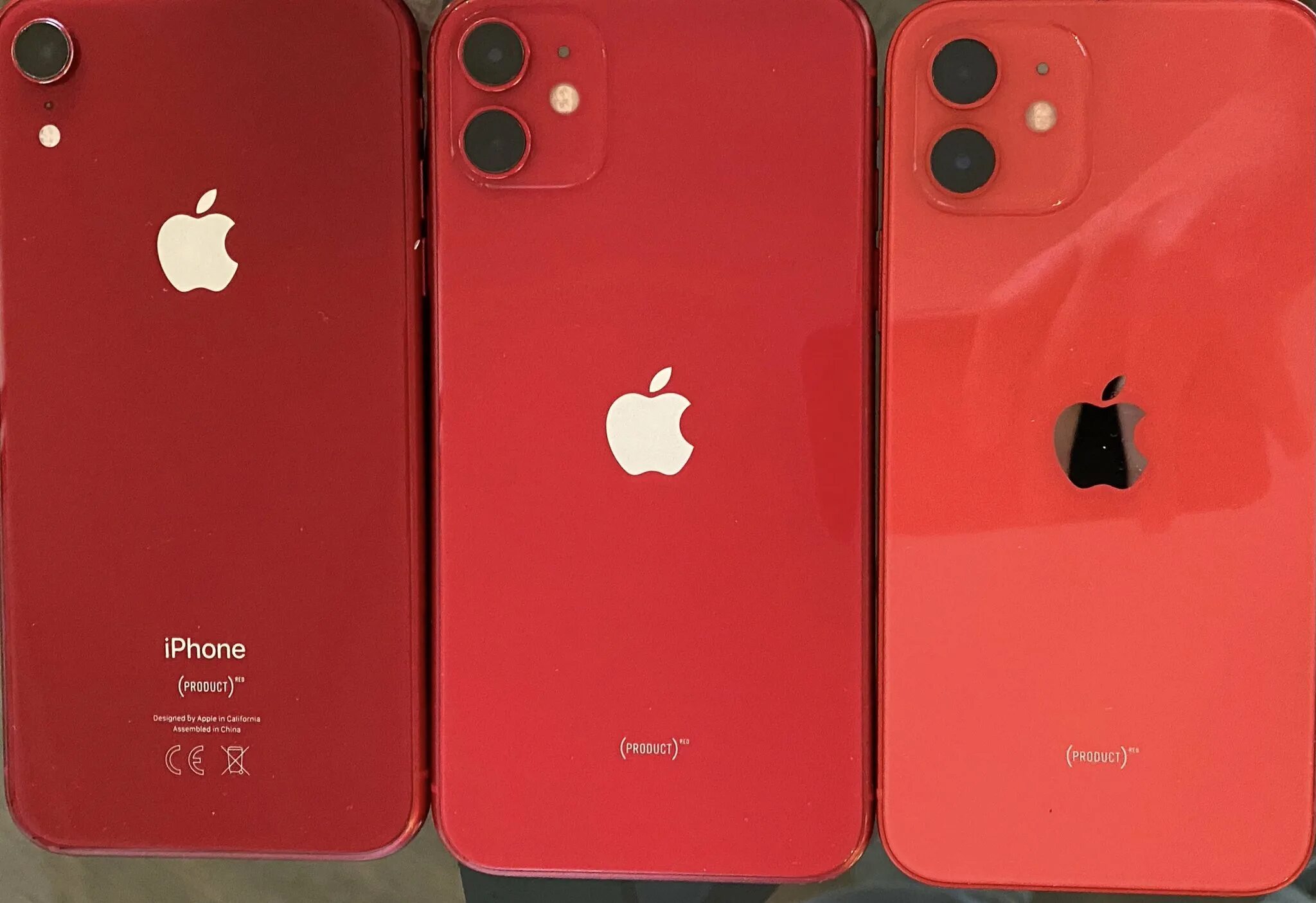 Красное сравнение. Айфон 12 ред. Iphone 12 product Red. Iphone 11 product Red и 12 product Red. Iphone 14 product Red.