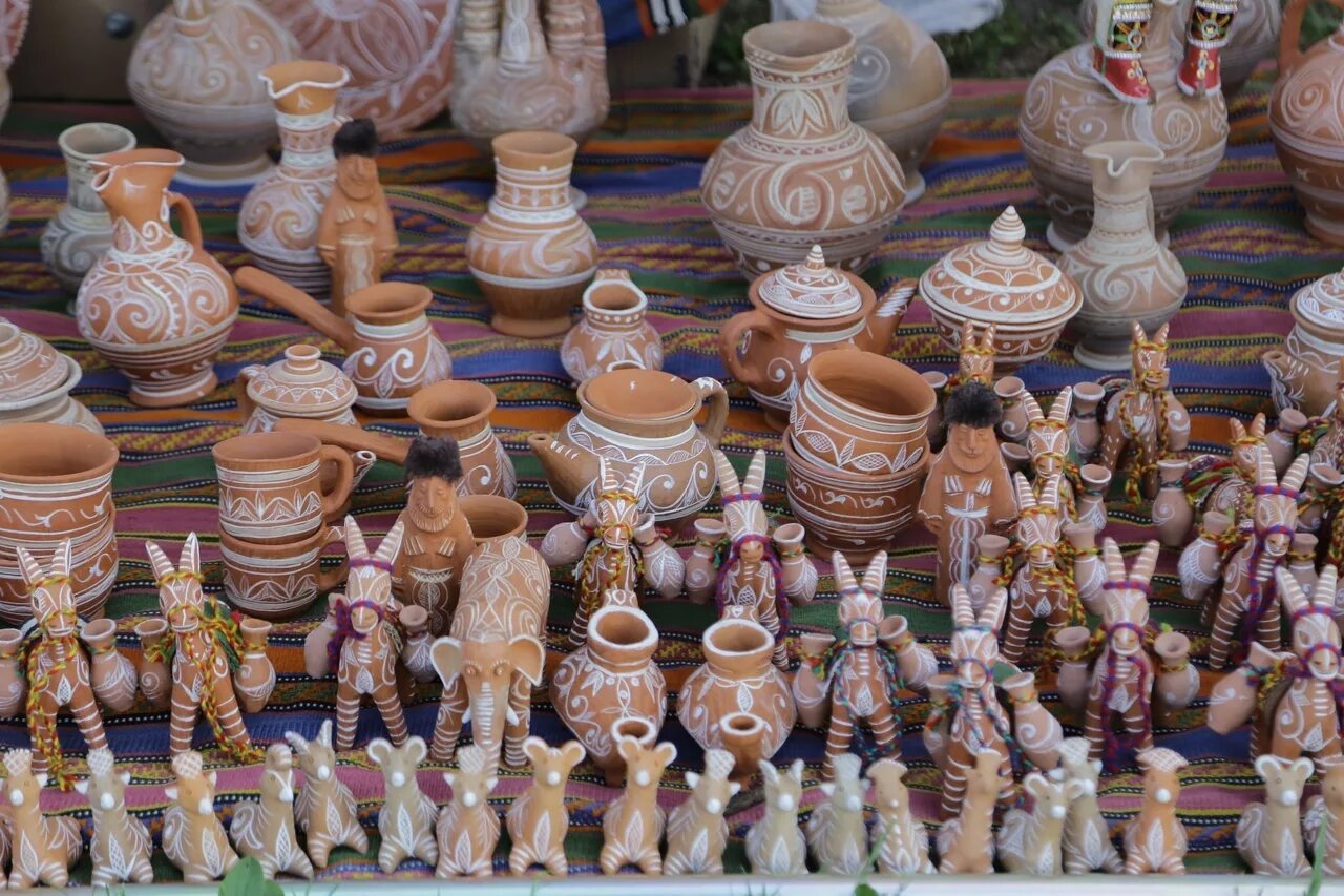 Балхарская керамика Дагестана. Махачкала Балхарская керамика. Народные Ремесла Дагестана. Керамика Дагестана аул Балхар. Промыслы крыма