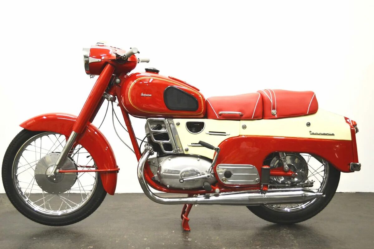 Файл:Мотоцикл Pannonia TL 250, 1955 рік.jpg - Вікіпедія