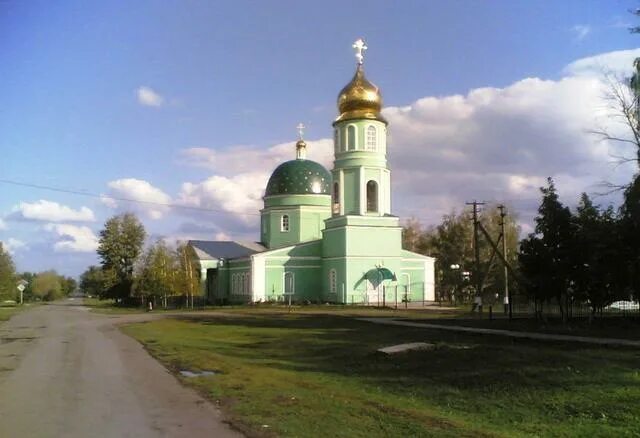 Белгородская область село большебыково. Ансамблю села большебыково. Большебыково красногвардейского р-она белгородской. Церковь троицы живоначальной белгородская область. Белгородская область село большебыково.