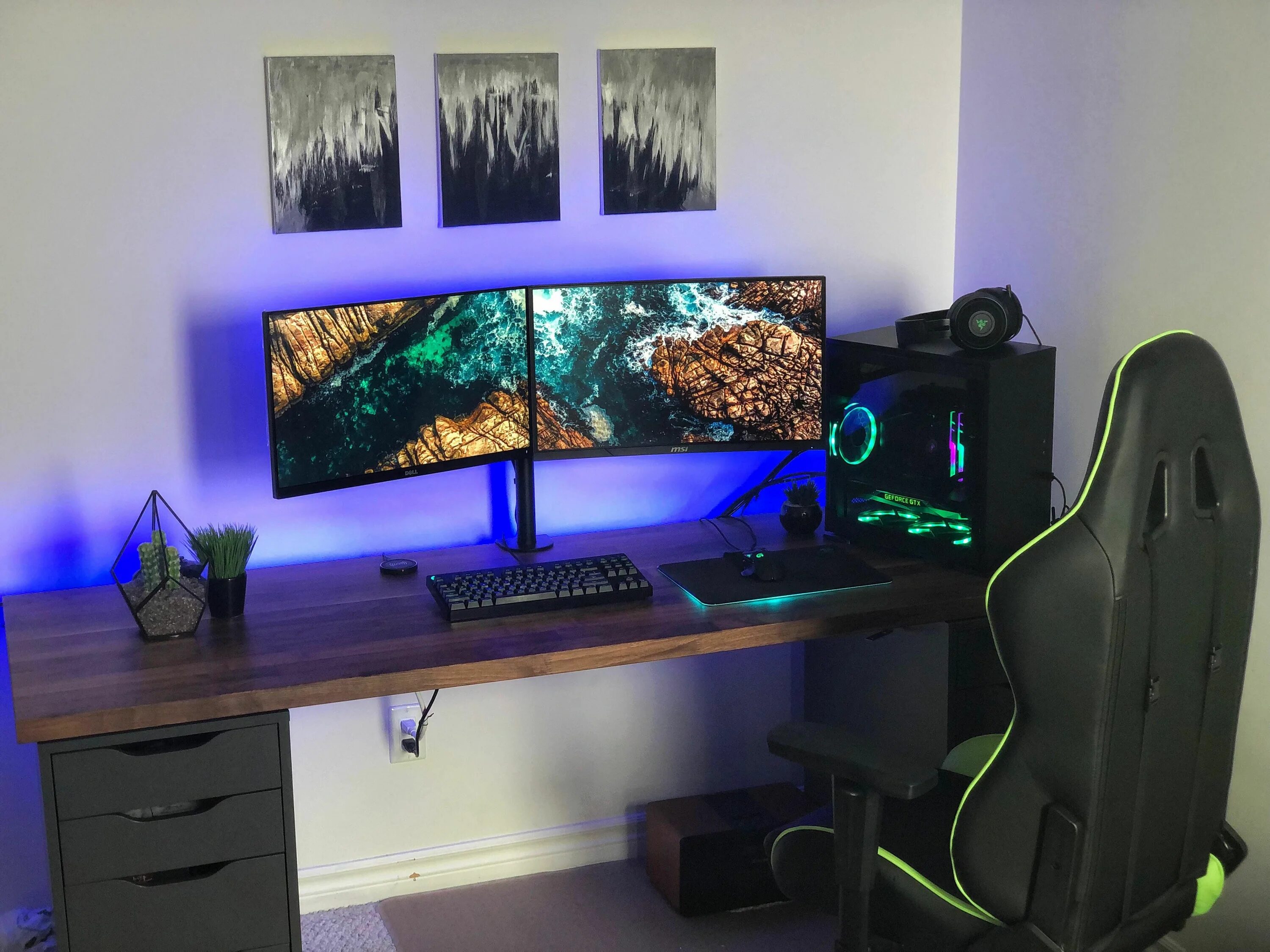 Тоже что и стол компьютера. Ikea Karlby стол. Ikea Karlby Desk. Геймерский стол ikea. Alex White 2x Karlby стол.