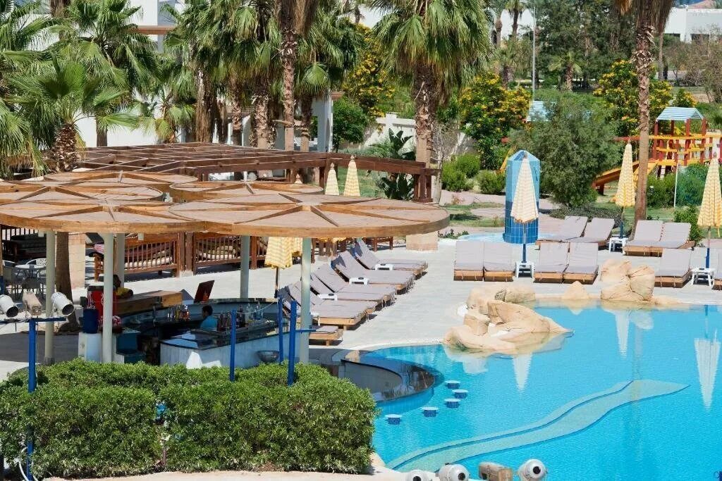 Otium Inn Amphoras Aqua Resort 4. Отель Amphoras Aqua Hotel 4*. Отель Amphoras Aqua ex. Shores Golden 4. Отиум Голден Шарм-Эль-Шейх.