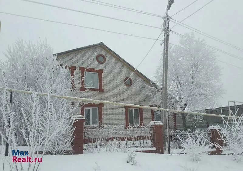 Коттедж в берсуте. Дома город мамадыш. Посёлок пятилетка мамадышский район. Дачный коттедж отшпаклеванный серый. Пос совхоз мамадышский.