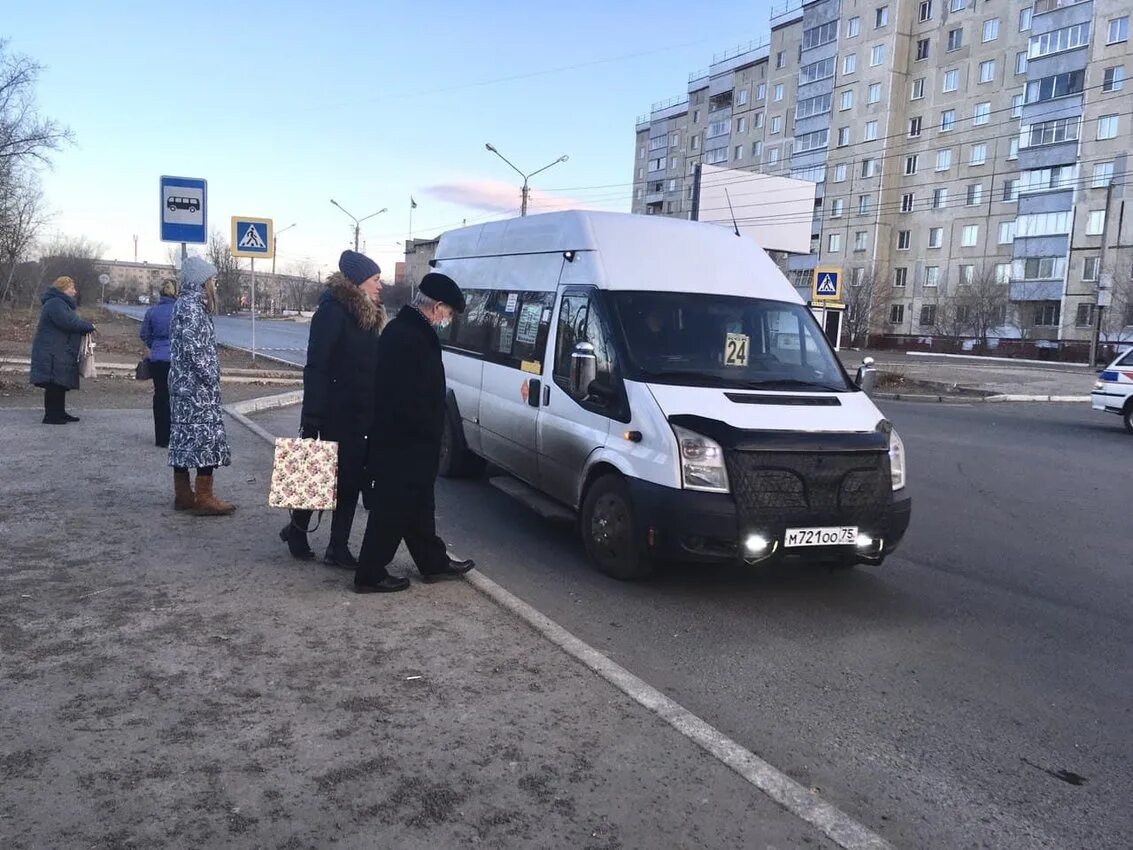 Маршрутка кск. Маршрутка Чита. Маршрутка на остановке. Благодатный Чита КСК. Чита КСК 2022.