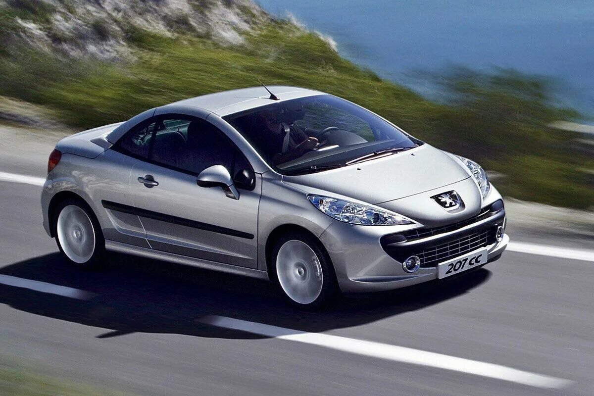 Какое пежо лучше купить. Peugeot 207 van. Peugeot 207 cc. Пежо 207 купе. Пежо 207 новый.