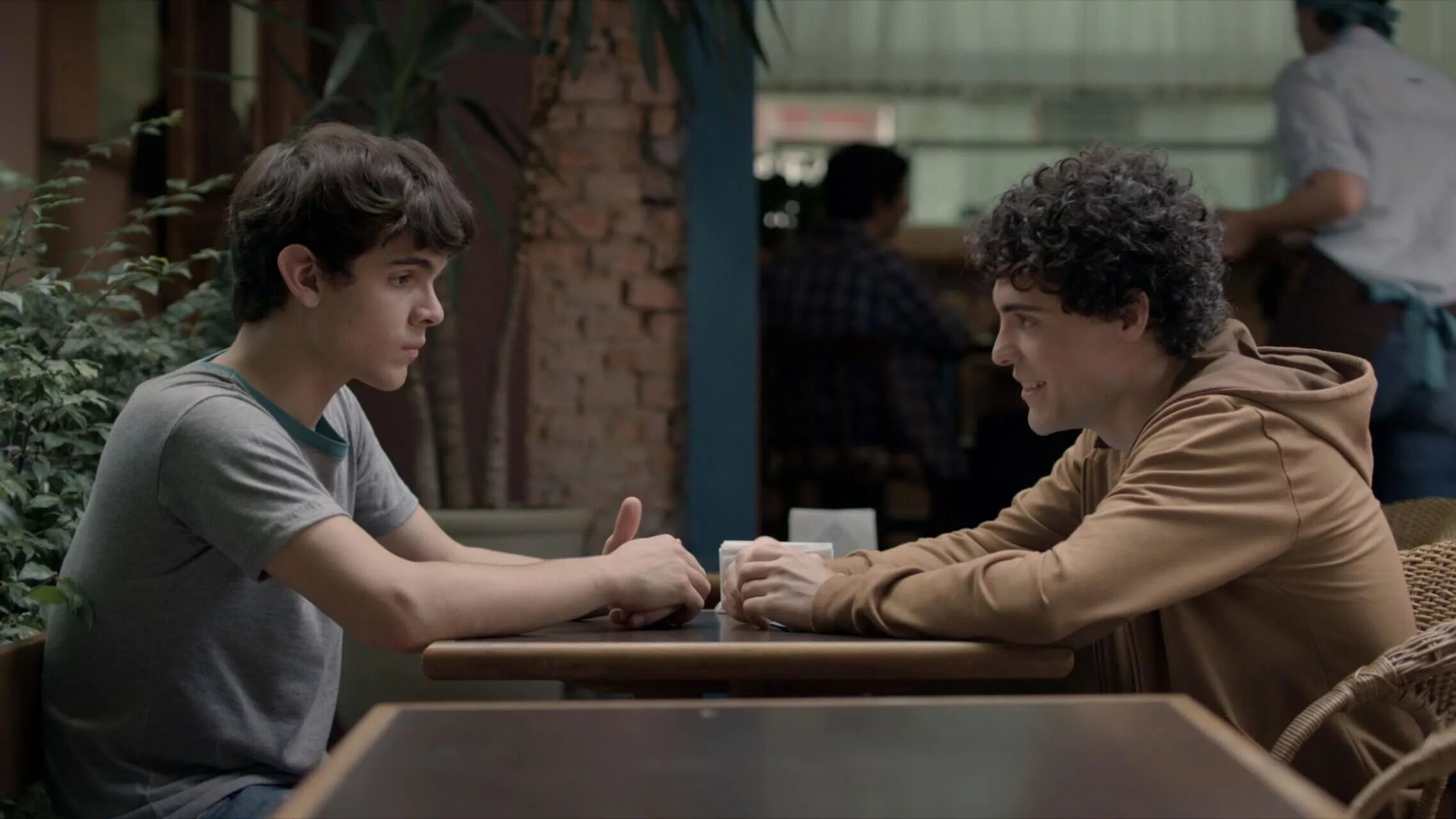 The way i look at you. The way he looks фильм. фильм &quot;я хочу домой&quot; 1989 г.. сегодня я пойду домой один (2014). я возвращаюсь домой фильм 2014.