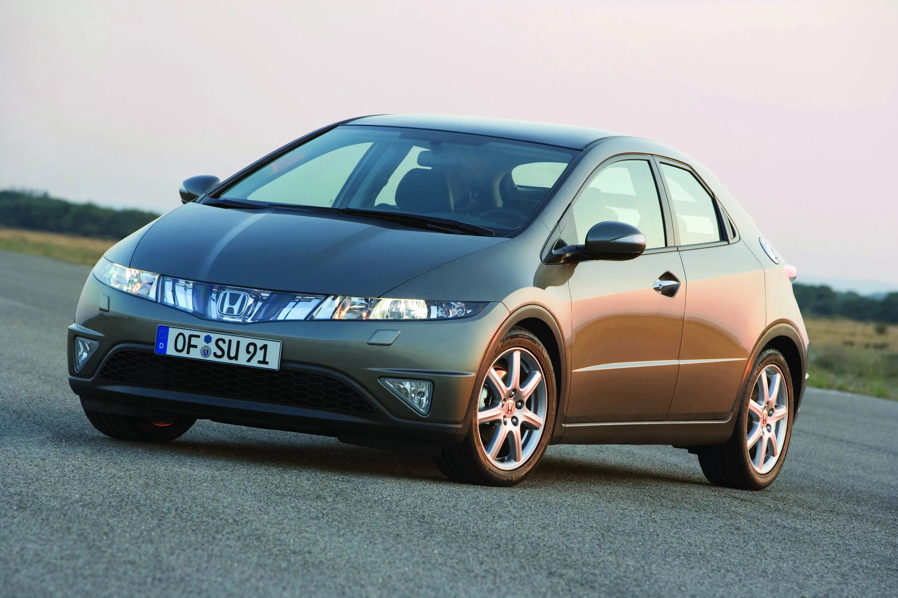 Honda civic 8 поколение хэтчбек. Хонда цивик 8 хэтчбек. Хонда цивик хэтчбек 8 поколение. Хонда цивик хэтчбек 8 поколение. Хонда цивик хэтчбек 8 поколение.
