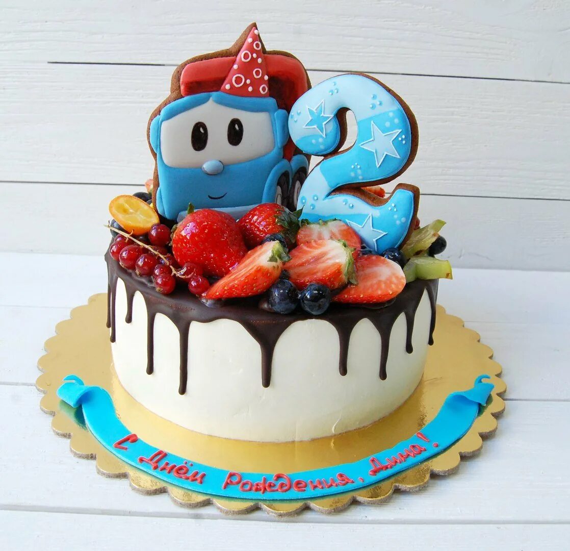 муссовый торт синий трактор. торты на день рождения мальчику 2. торт с «машинками». детские торты для мальчиков. торрт на 2года мальчику.