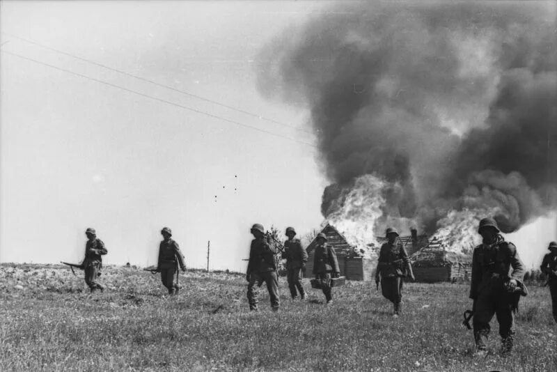 Начало войны гитлеровской германии. Начало войны. Начало войны 1941. Фото начала войны. 1941г Запад.