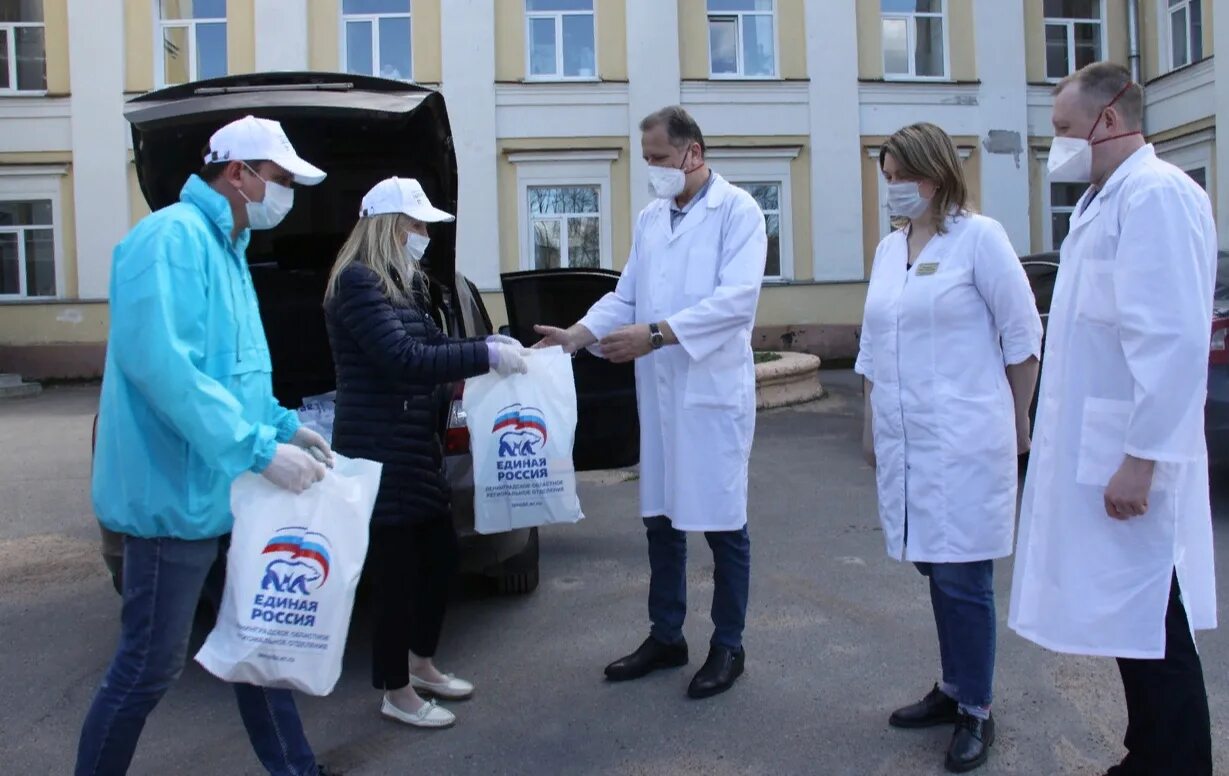 Продукты для медработников. Единая Россия помощь врачам. Приозерская ЦРБ.