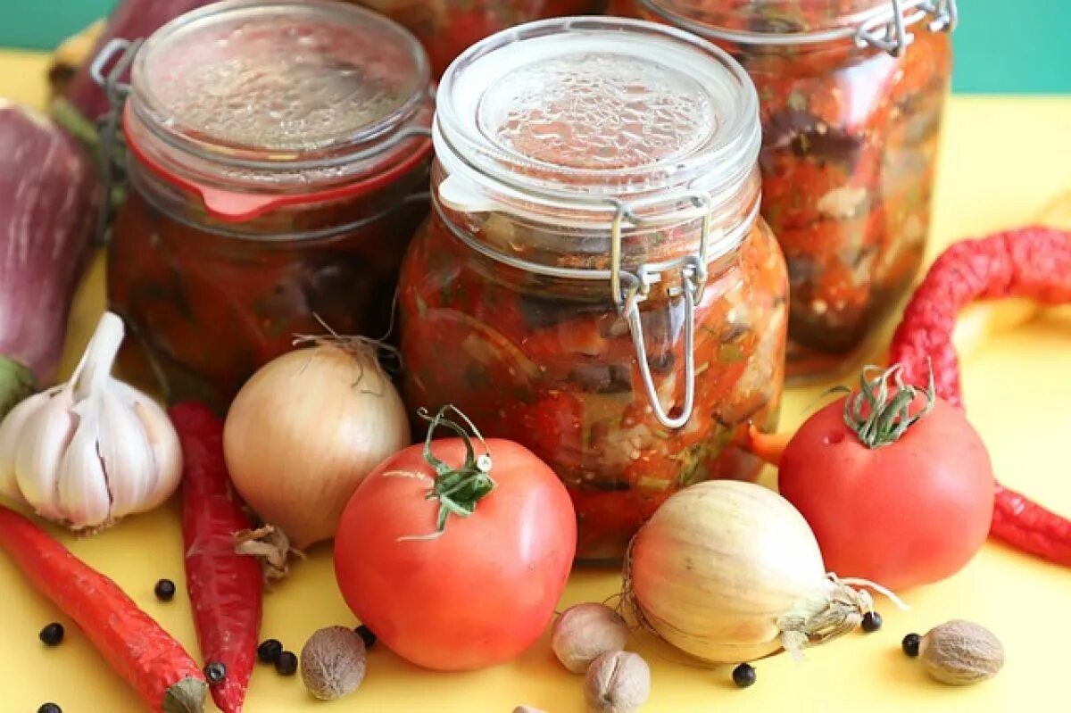 Маринуем помидоры вкусный рецепт на зиму. Зимние заготовки. Домашние заготовки. Консервирование. Овощи. Консервированные овощи.