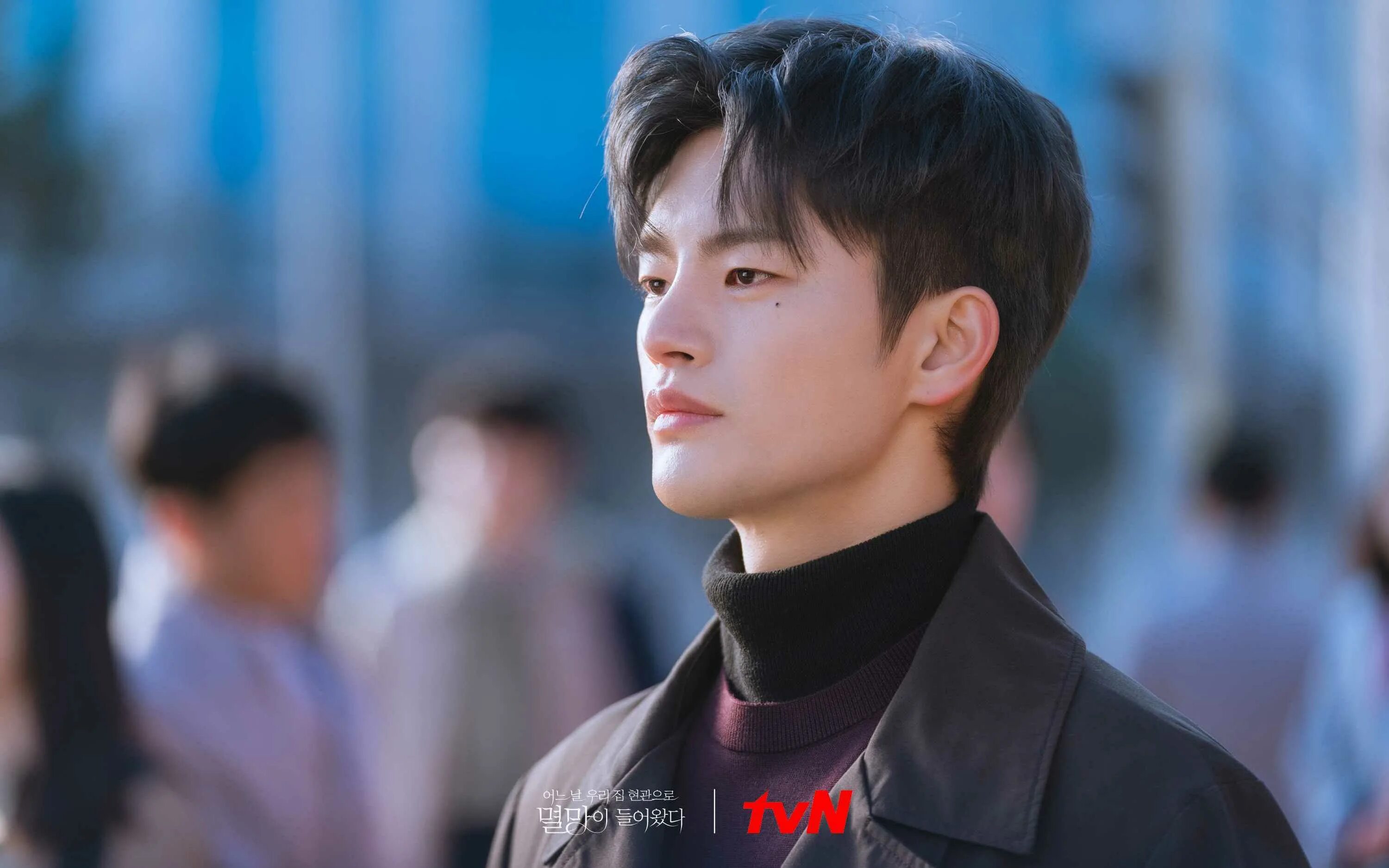 Дорама разрушение двери моего дома. Seo in guk 2025. сериал разрушение к вашим услугам. разрушение к вашим услугам актеры. актер из сериала разрушение к вашим услугам.