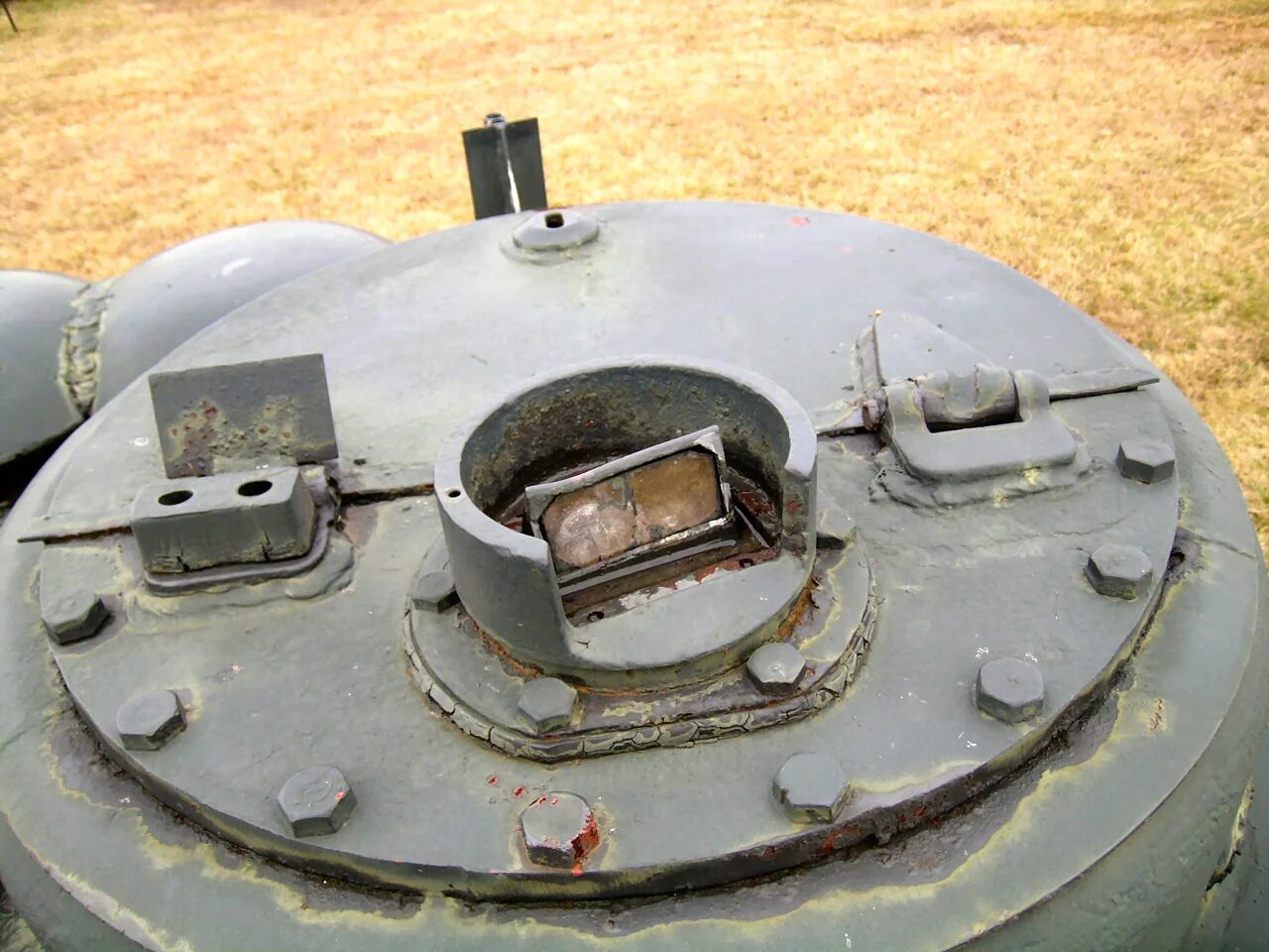 Башня танка т34. Командирская башня на т-34. т-34-85 командирская башенка. люк т 34 85. командирская башенка на т-34.