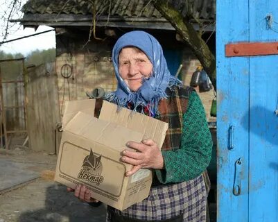 Помогать украинцам
