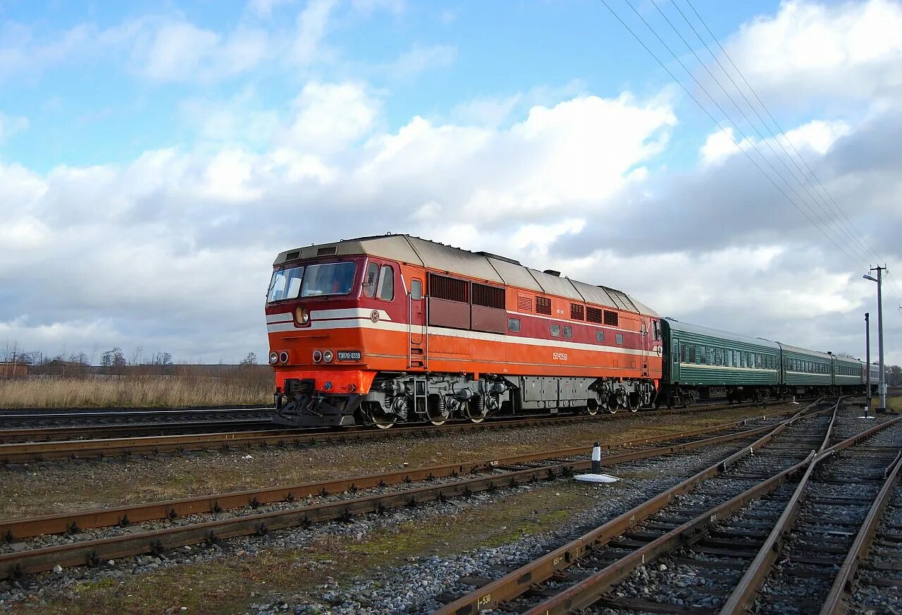 Тэп150 тепловоз. Тэп70 575. 2тэп60-0077 станция Петрозаводск. 0ж. 00 0 ж