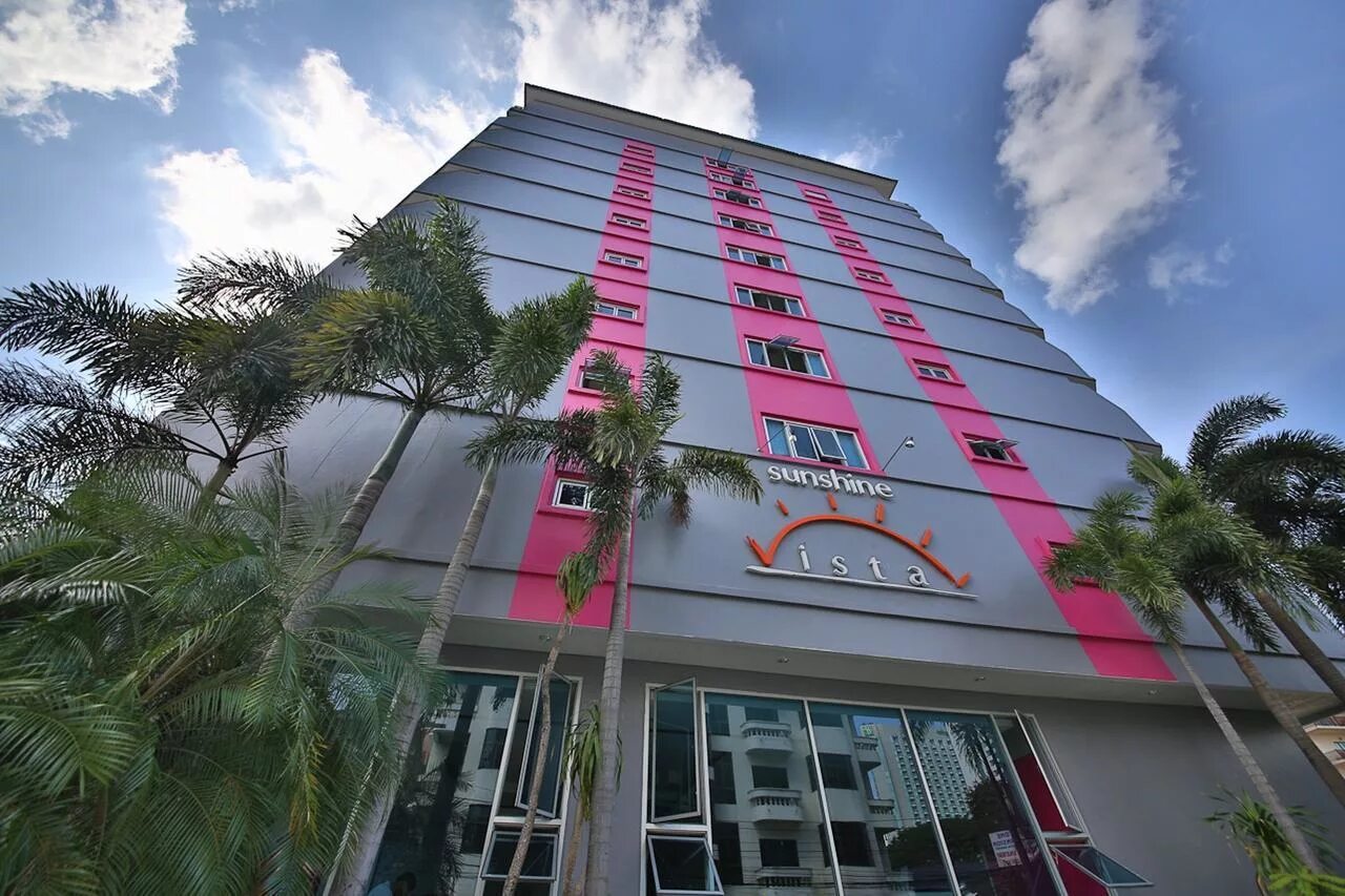 Sunshine vista 3*. Sunshine vista 3 паттайя. Номер студия в отеле sunshine vista а паттайе. Sunshine vista 3*. Отель в паттайе sunshine.