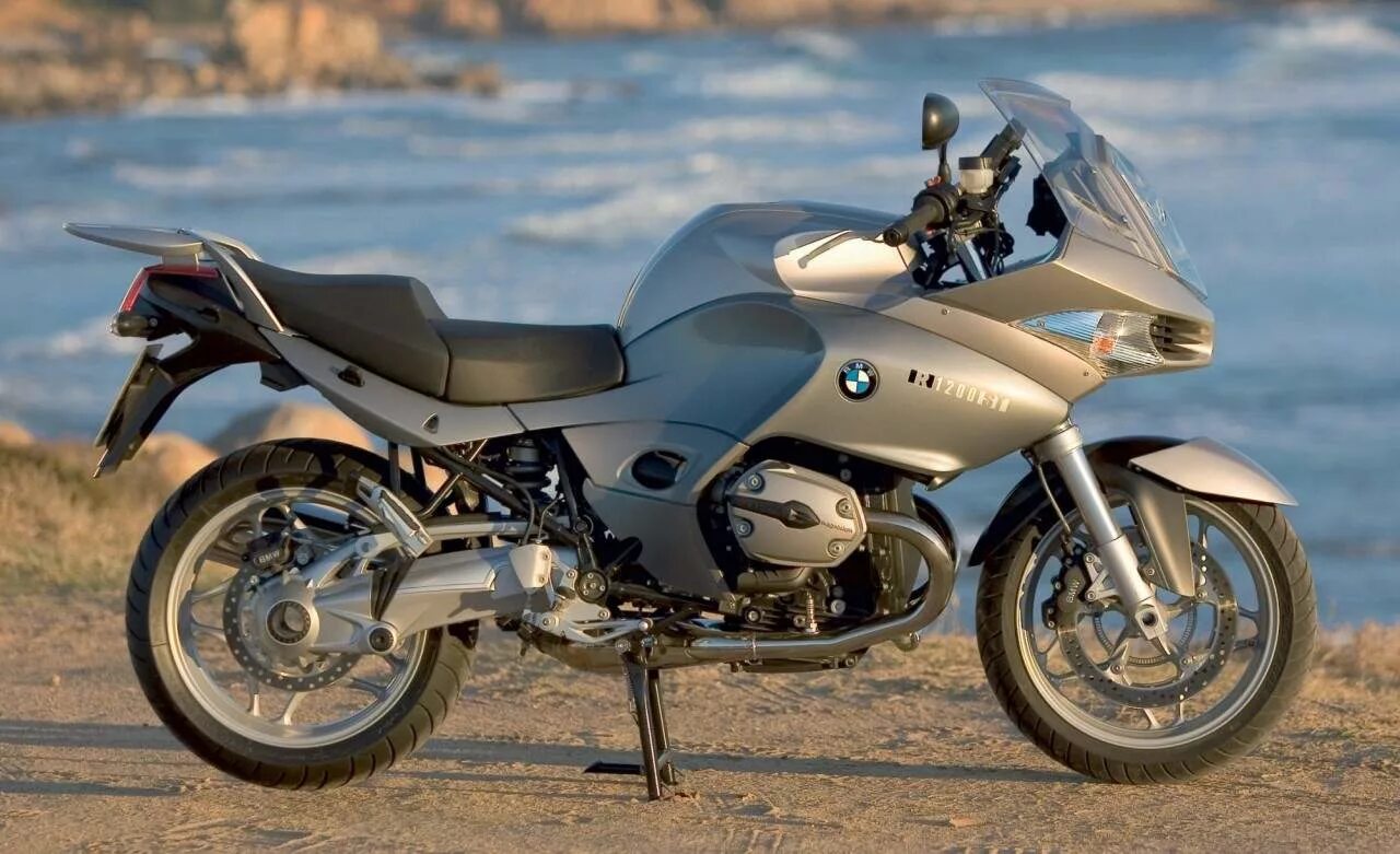 Bmw 1200 характеристики. Мотоцикл бмв r1200. bmw r1200st 2006. bmw 1200st. мотоцикл bmw 1200 rr.