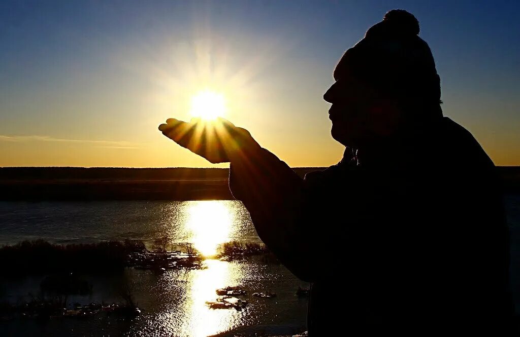 солнце дарующее свободу читать. солнце в ладошках. манга солнце дарующее свободу. солнце дарующее свободу читать. солнце нарисованное.