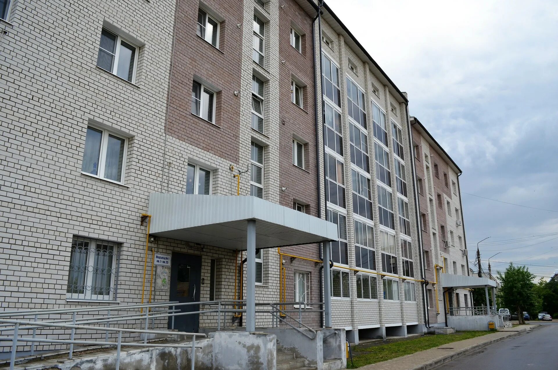 Кирова 65 б ковров. Кирова 65 б Глазов. Кирова 73 ковров. Улица Кирова ковров. Купить квартиру 1 комнатную в коврове вторичка