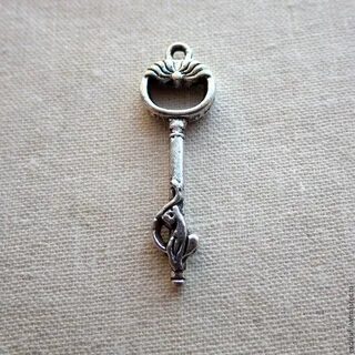 Серебряный ключик подвеска