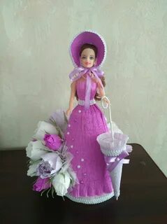 Кукла из конфет