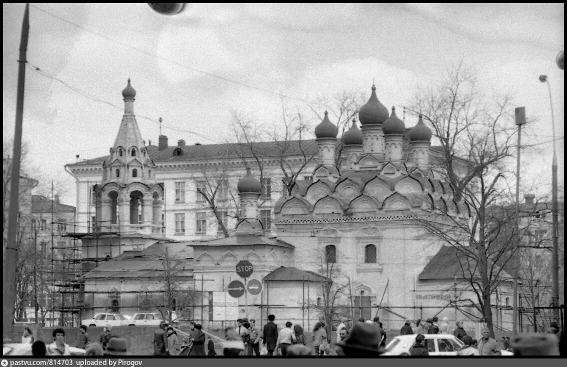 Храм Симеона Столпника на Арбате. Храм преподобного Симеона Столпника Москва. Храм Симеона Столпника на поварской. Москва Церковь Симеона Столпника на поварской.