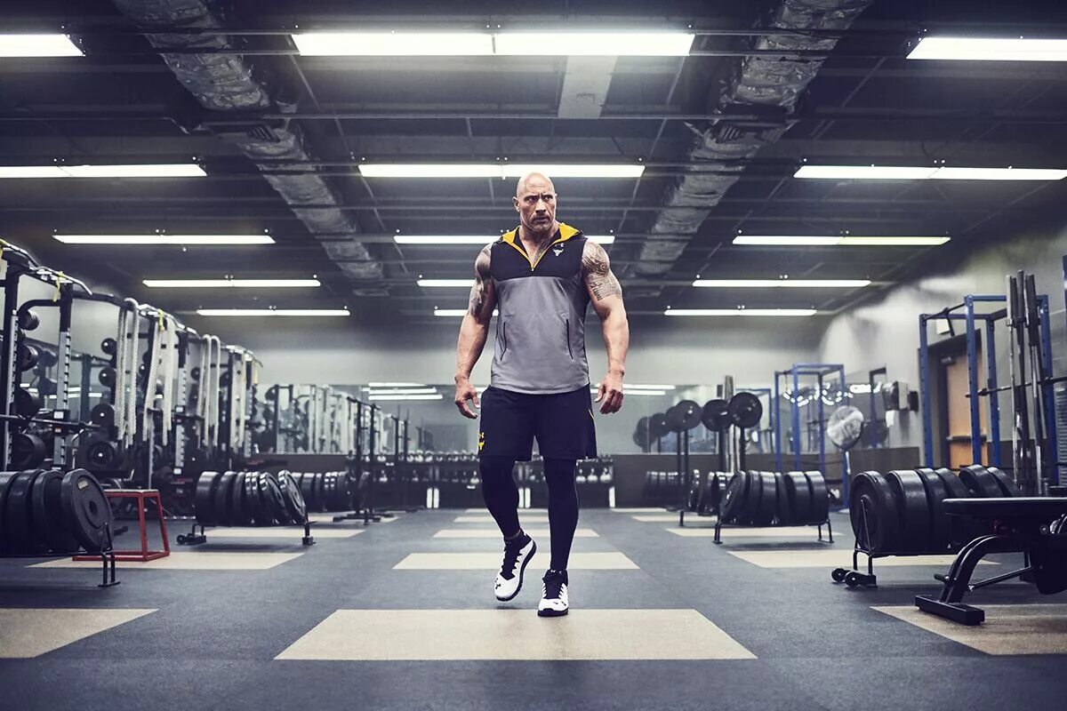 Андер фит. Dwayne Johnson under Armour. Under Armour Дуэйн Джонсон. Under Armour амбассадоры. Under Armour скала Джонсон одежда.