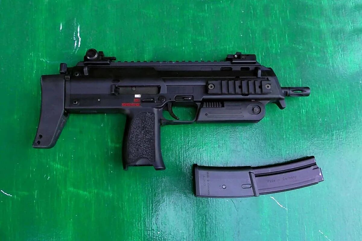 Мп 7 6. Пистолет пулемет хеклер и кох мп7. Мп 7 6. Koch hk mp7a1 pdw. Пп mp7.