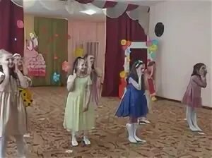 Песня пять февральских. Пять февральских роз. 5 февральских роз. 5 февральских роз текст. рисунок к песне 5 февральских роз.