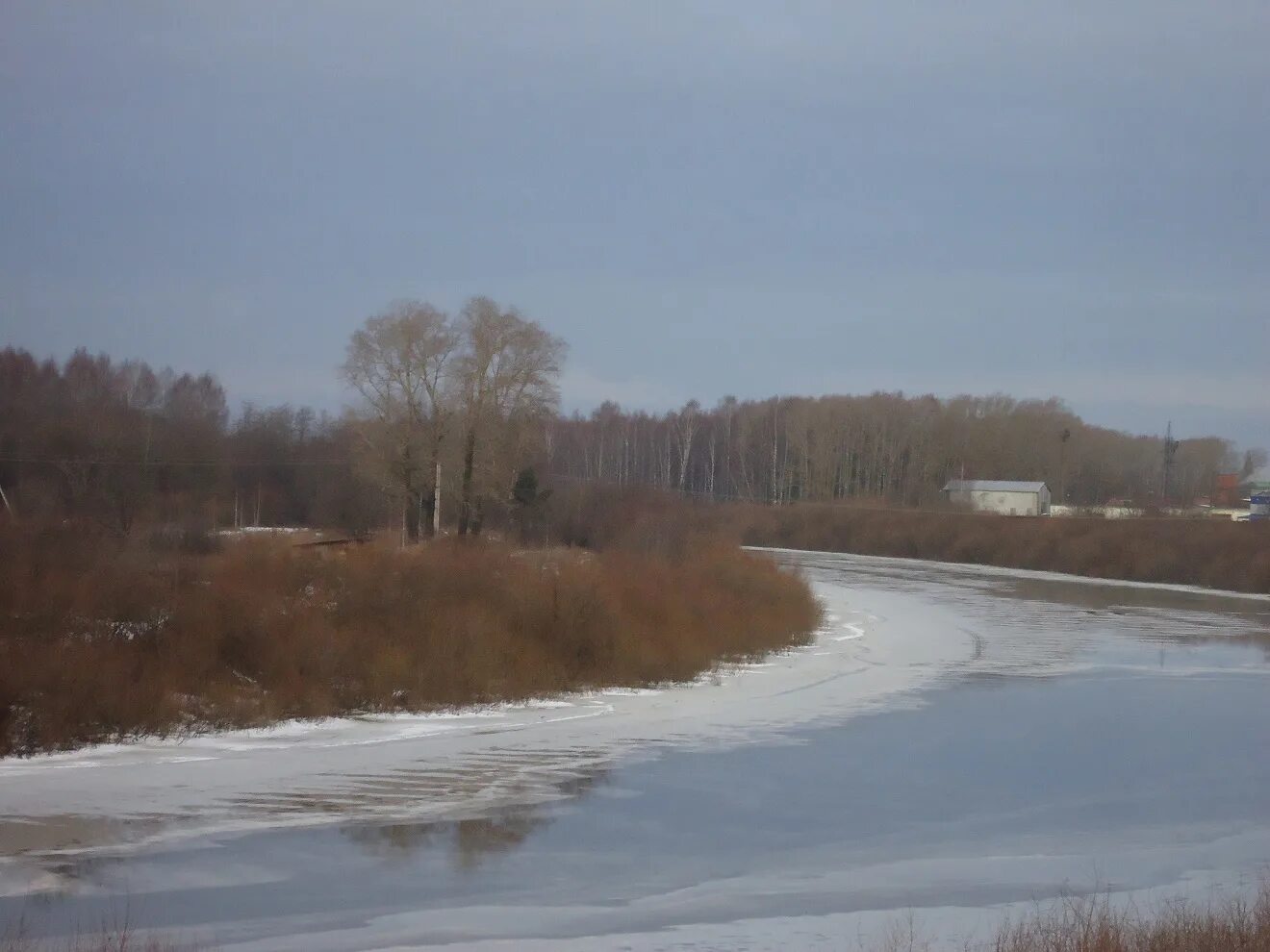 Река сухона великий устюг сегодня. Река Голодяйка Вологда. Уровень воды в Сухоне сегодня в Великом Устюге. Уровень воды в реке Сухона в Великом Устюге на сегодня администрация. Уровень воды река Сухона в районе Нюксеницы.