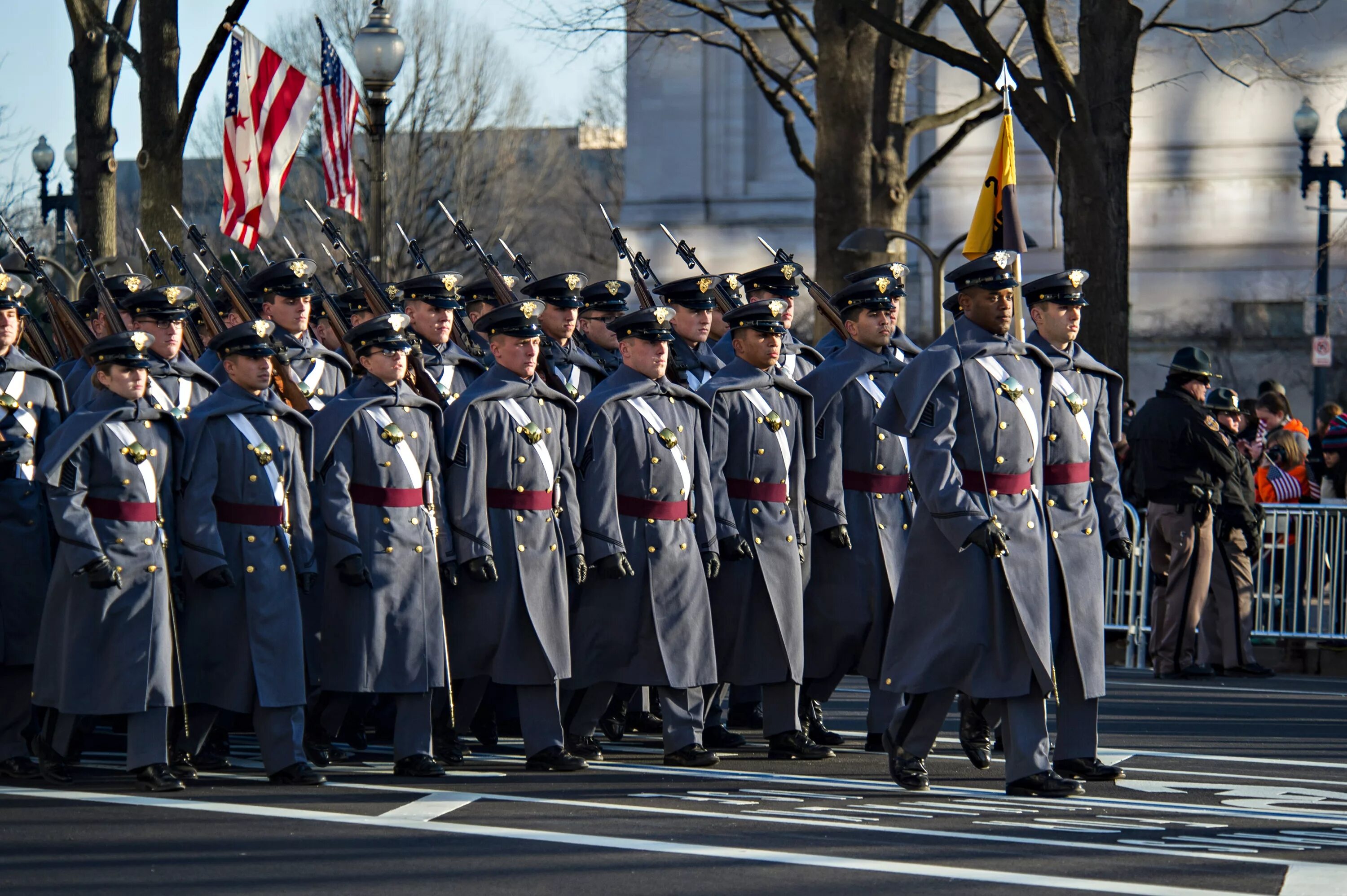 Парад в америке. Военная Академия США Вест поинт. Американский военный парад. Парад в США. Парад американской армии.