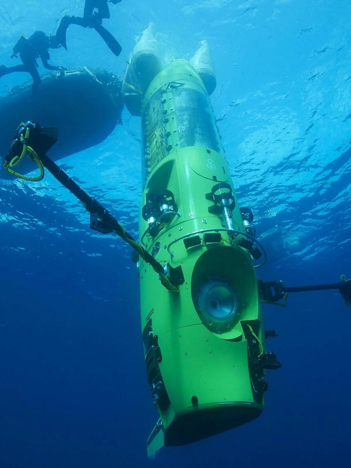 Подводный батискаф титан. Экипаж батискафа титан. Сигнал погружения батискафа. Сигнал погружения батискафа. Батискаф ас 28.