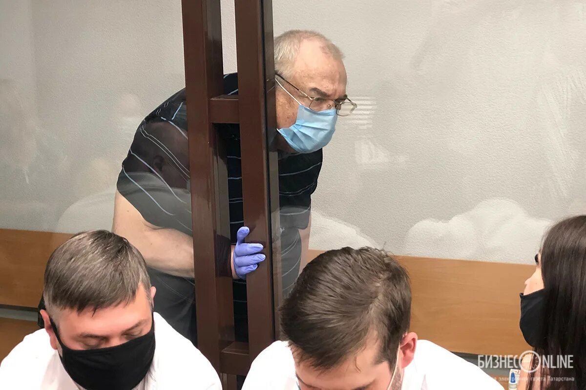 Цхадая михаил. Сергей зуев ректор. Волох олег. Ректор кхти казань дьяконов. Ректор астанинского медицинского института.