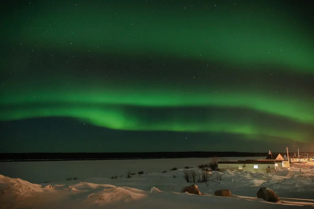 На каком острове явление полярной ночи. Полярное сияние это природное явление. aurora polaris. природное явление северное сияние сообщение большое.