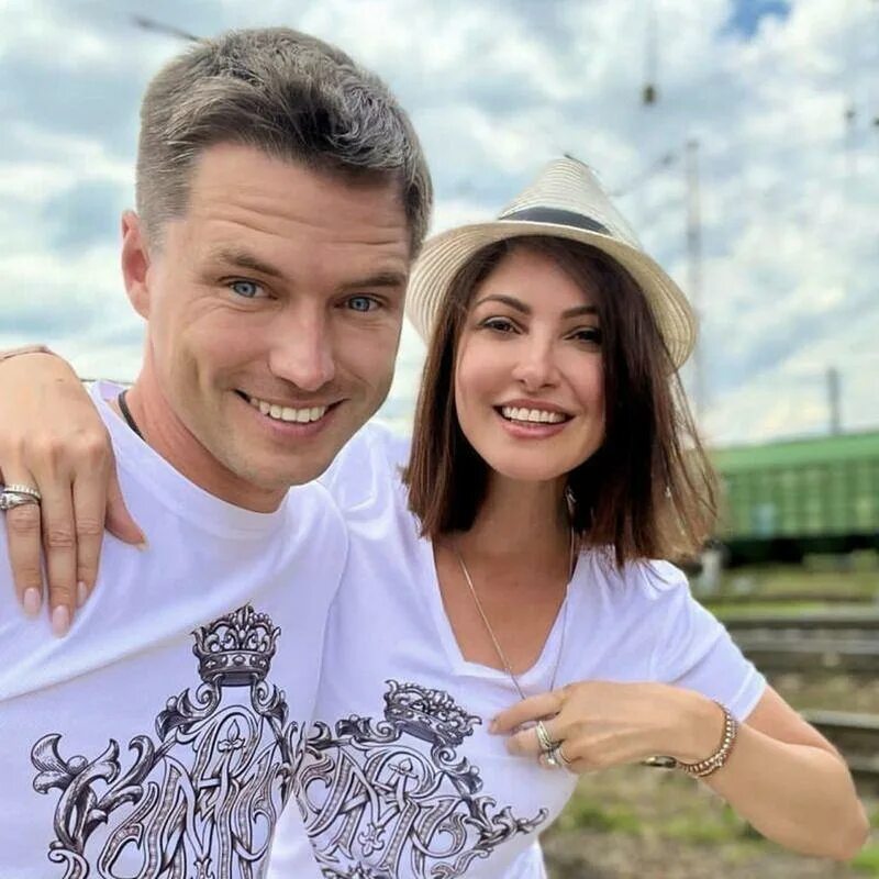 Жены героев астрахань. Жена участвует. Екатерина панкратова астрахань. Прощание. Анастасия макеева и роман мальков.