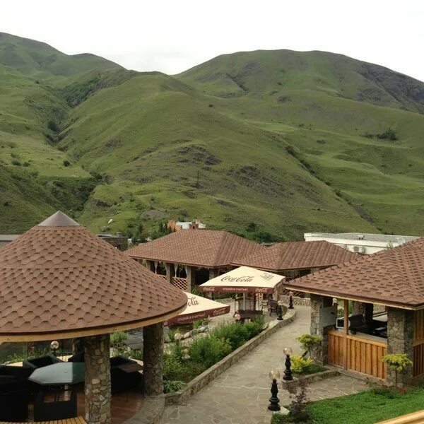 долина солнца владикавказ. ресторан долина солнца фиагдон. ресторан долина солнца фиагдон. долина солнца фиагдон гостиница. ресторан долина солнца шахты фото.