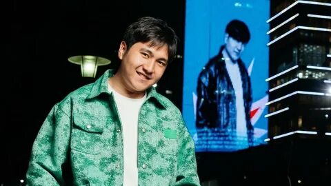 Jazzdauren дарите женщинам цветы когда вышла песня