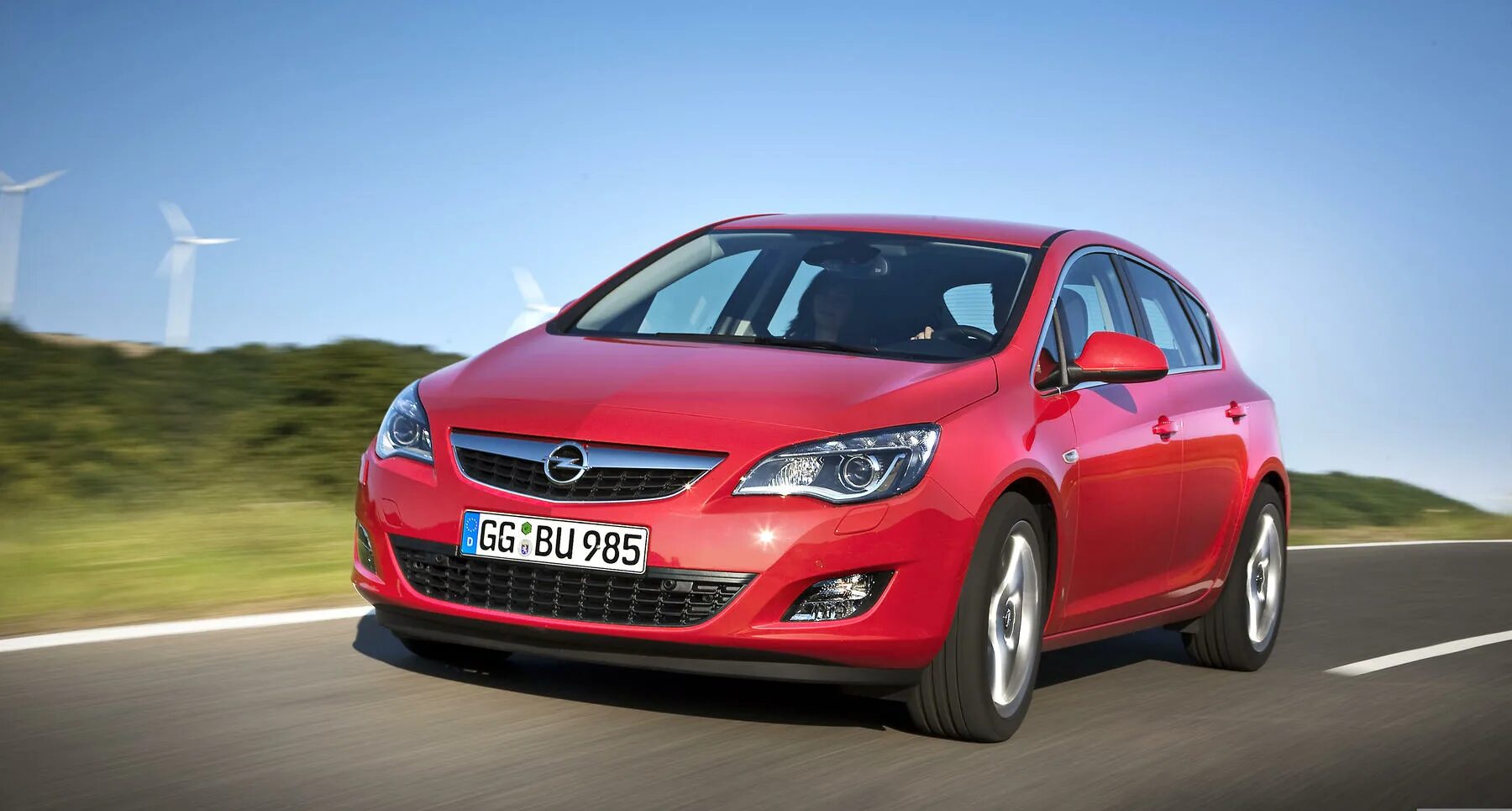 Купить опель в германии. Opel Astra хэтчбек j(2009-2012).