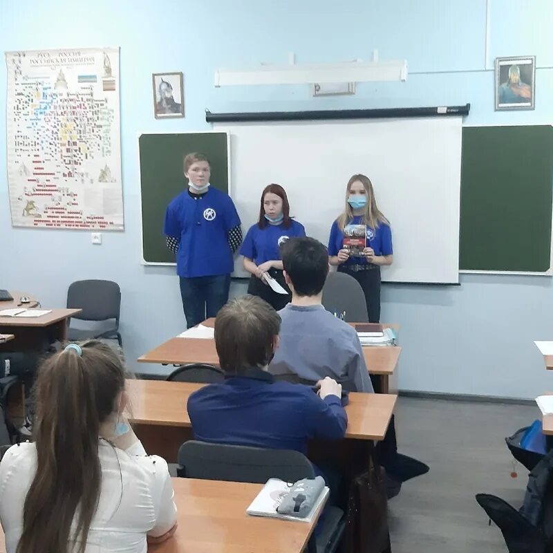 топ 10 лучших колледжей россии. нефтяник после 9 класса колледжи. нижневартовский нефтяной техникум специальности. нефтяник после 9 класса колледжи. политехнический колледж нижневартовск.