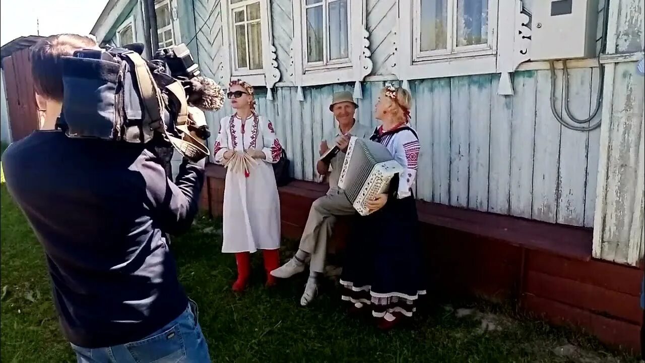 Картины духов день. Троицкие гуляния 2022. Село борок рязанская область. Сигово. День борка.
